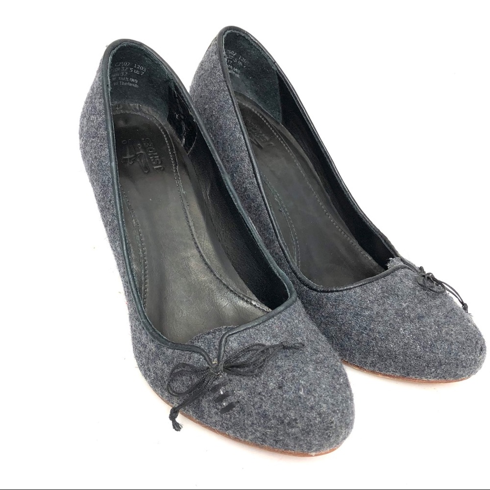 Anthropologie J Shoes STUN size 7 gray wool pump